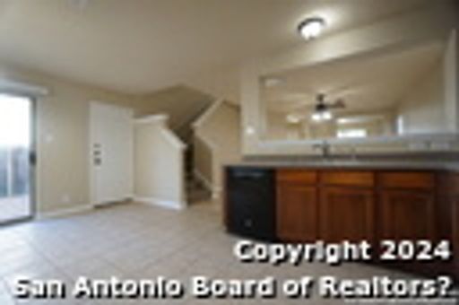 Building Photo - Beautiful Home in Villas of Bridgewood