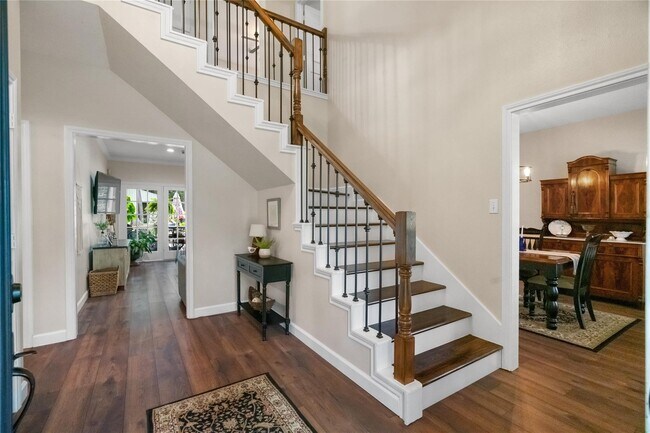 Building Photo - 415 Lago Trace Dr