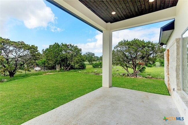 Building Photo - 102 Prairie