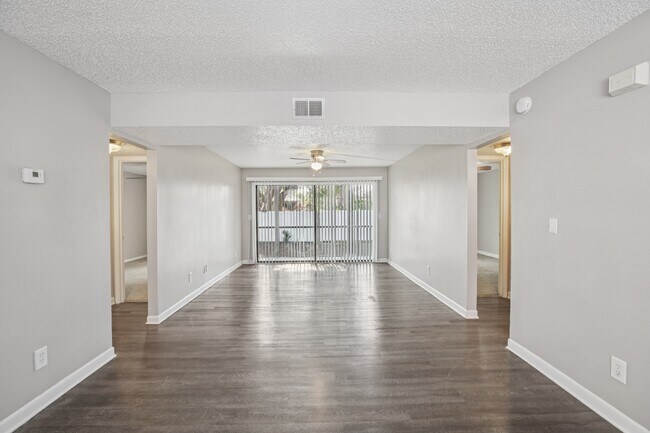 Building Photo - Meridian Luxury Condominiums