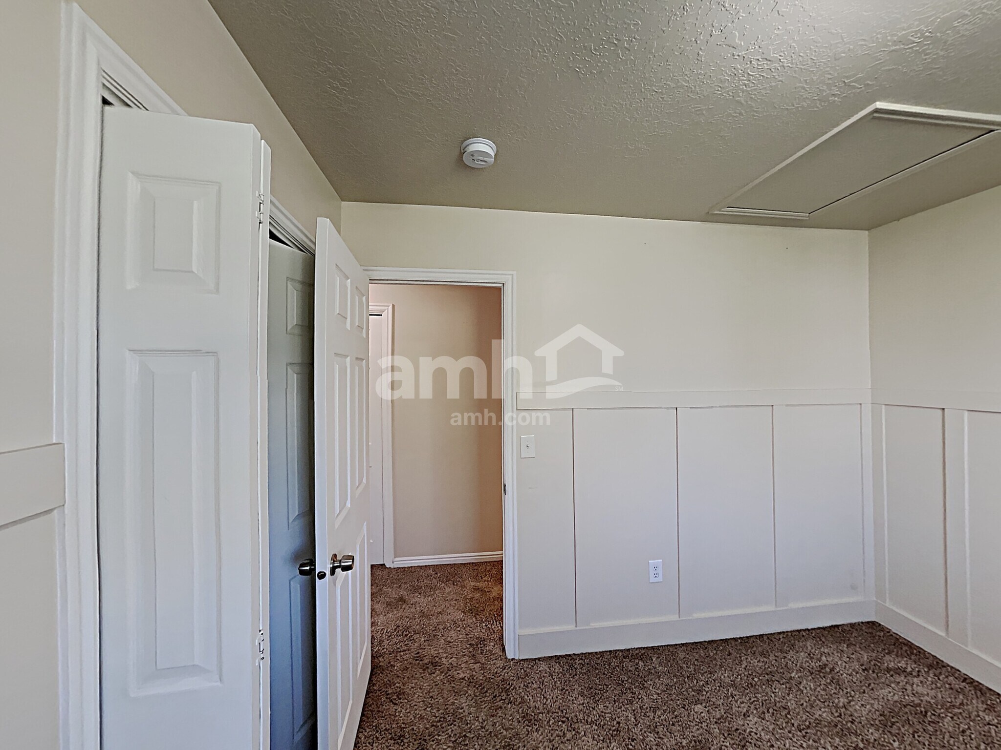 Building Photo - 2056 N 850 W