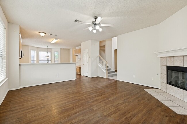 Building Photo - 732 Fox Run Trail