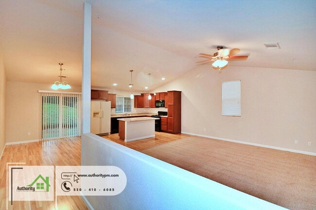 Building Photo - 2381 Yellow Finch Way