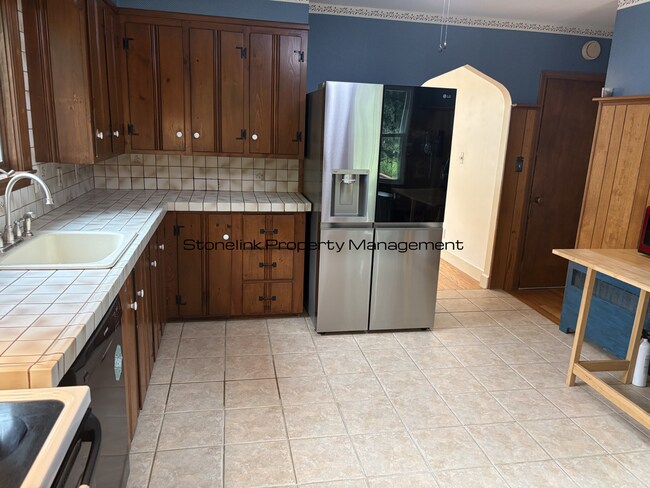 Building Photo - 60 Hambly Rd