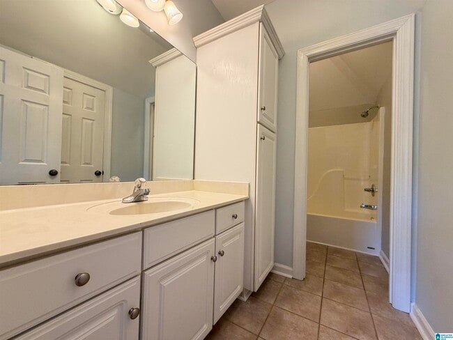 Building Photo - 6373 Legacy Ln