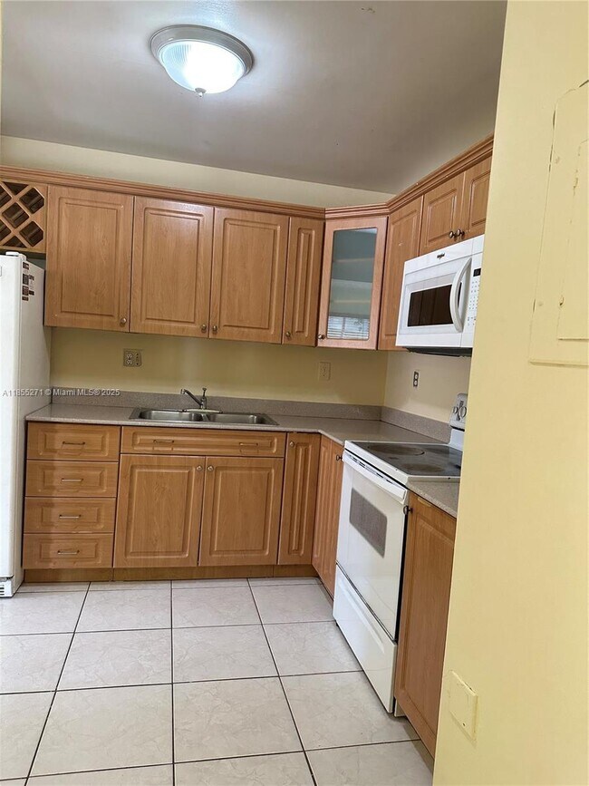 Building Photo - 14907 SW 80th St