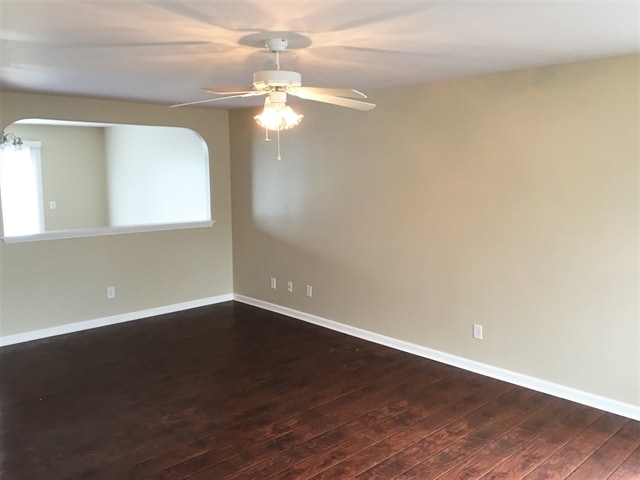 Building Photo - 512 Windsong Dr