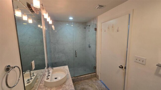 Building Photo - 244 Biscayne Blvd
