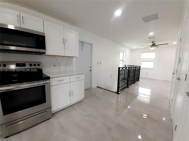Building Photo - 13755 SW 20th St