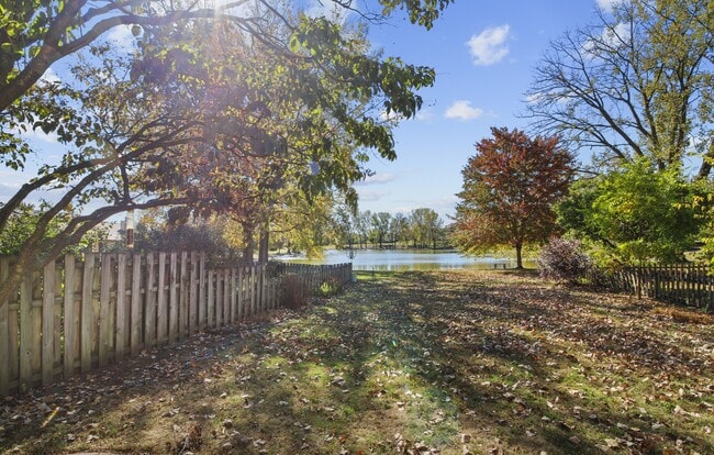 Building Photo - 505 Clearwater Dr