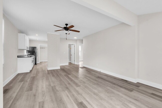 Building Photo - Updated 2 Bedroom / 1 Bath Home in Spartanburg $1,205/mo rent