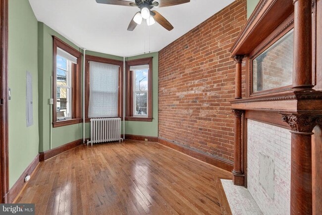 Building Photo - 1169 6th St NE