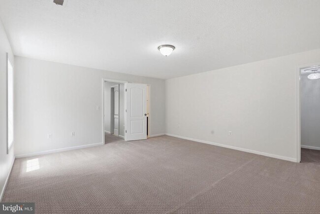 Building Photo - 320 Timber Mill Ln