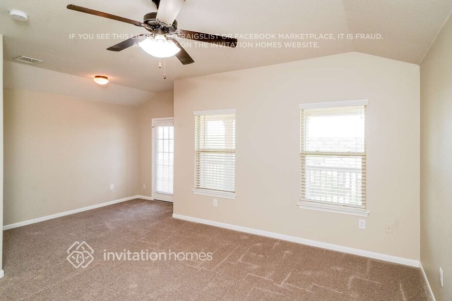 Building Photo - 9909 Cirrus Dr