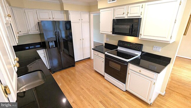 Building Photo - 1379 Heritage Oak Way