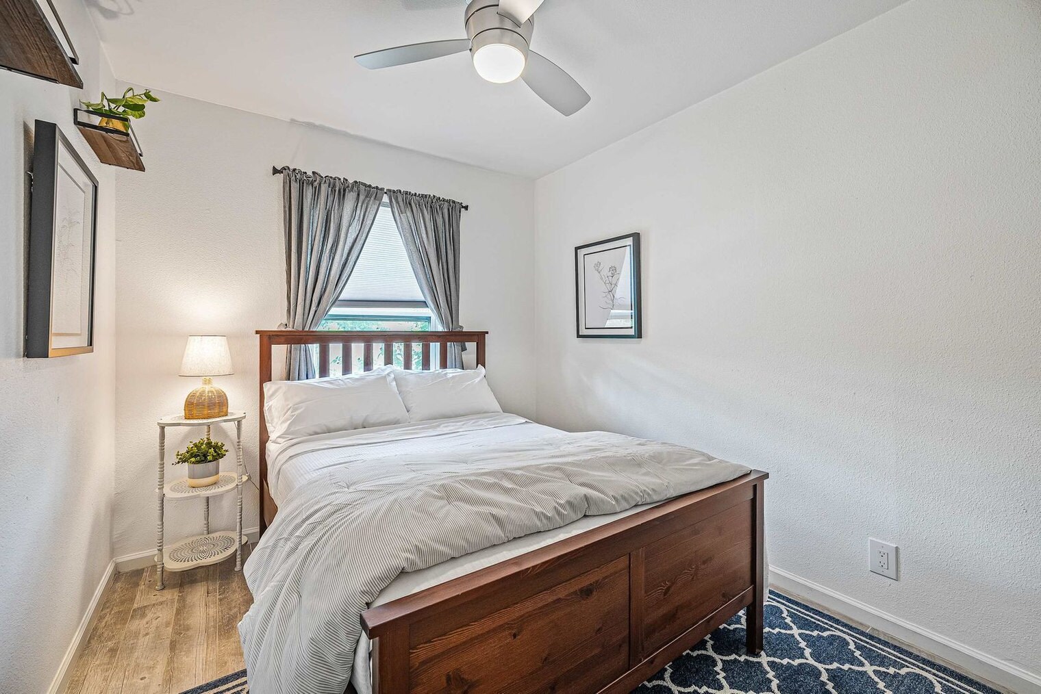 Building Photo - 5909 Cherry Loop