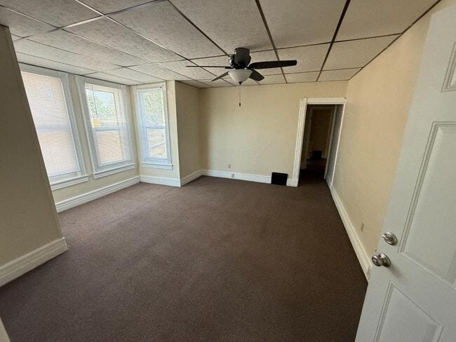 Building Photo - 1835 Dunlap Ave