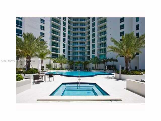 Building Photo - 300 S Biscayne Blvd