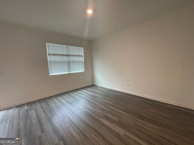 Building Photo - 35118 Condor Ct