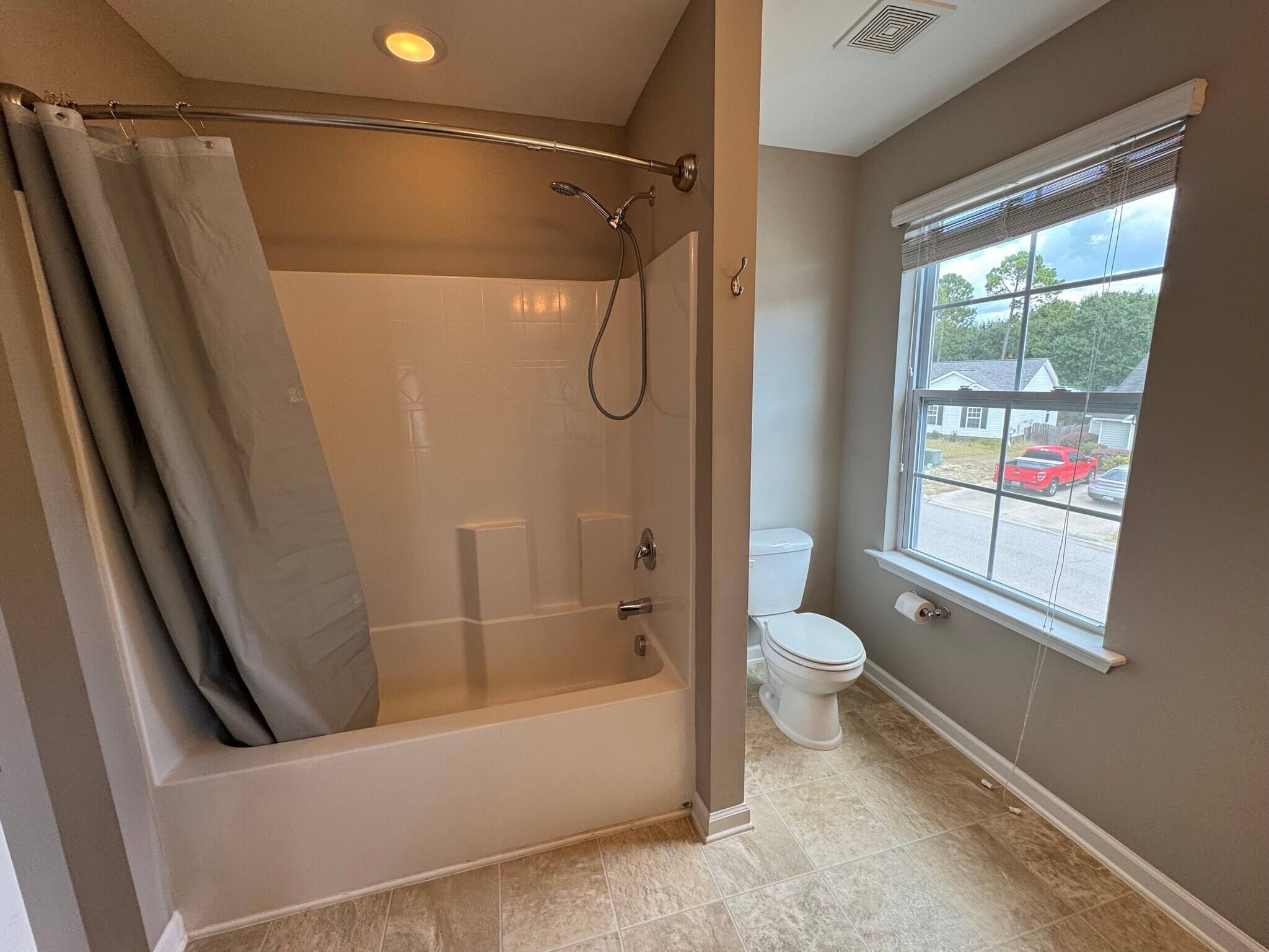 Building Photo - 440 Colony Lakes Dr