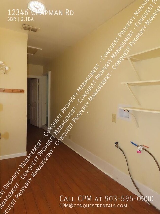 Building Photo - 12346 Chapman Rd