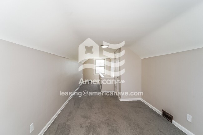 Building Photo - 1723 Gibbs Ave NE