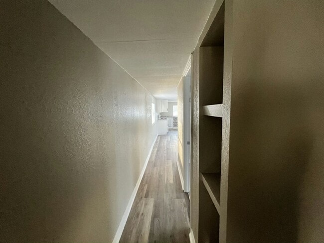 Building Photo - 54 Tower Manor Cir W