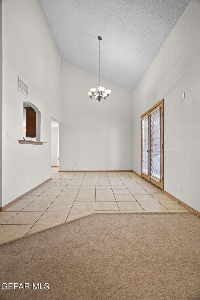 Building Photo - 12705 Tierra Flores Dr