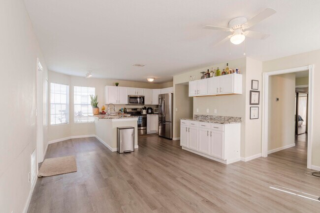 Building Photo - 1306 Wild Daisy Ln
