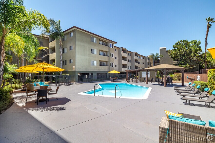 Primary Photo - The Penthouse Apartments "Call for Specials"