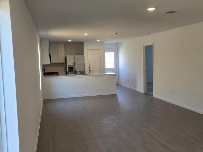 Building Photo - 26934 Cherry Plum Ln