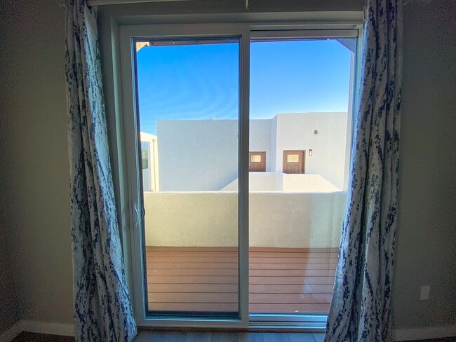 Building Photo - 844 Tijeras Ave NW