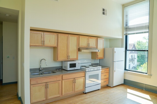 kitchen - 37th St School Senior Apartments