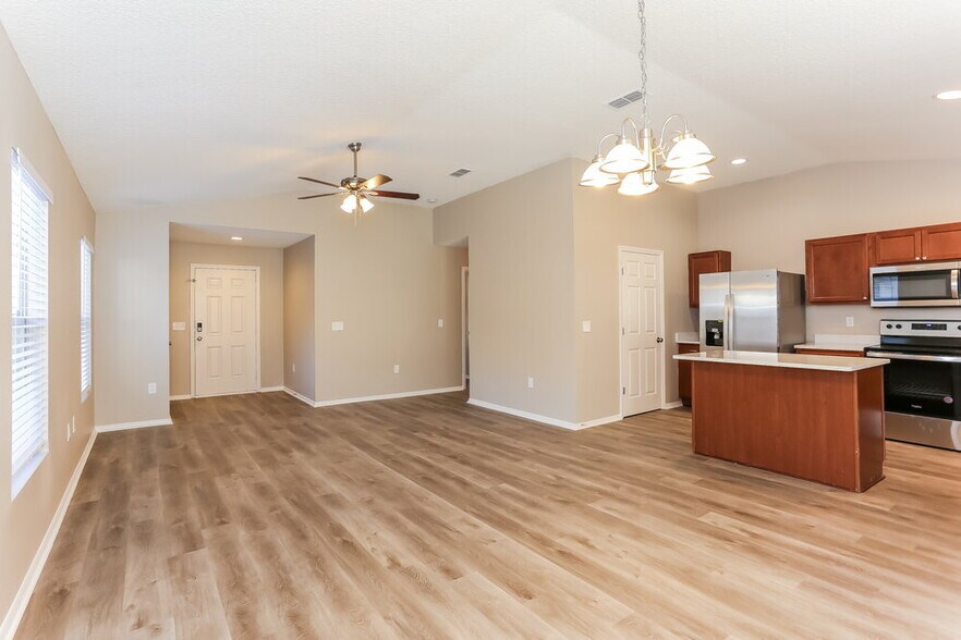 Building Photo - 3801 Ellaville Ct