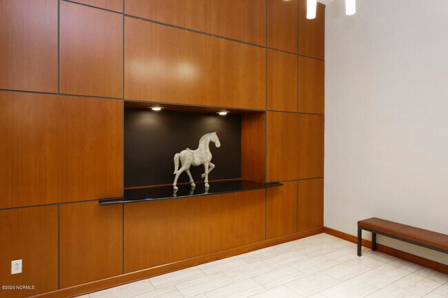 Building Photo - 510 Glenwood Ave