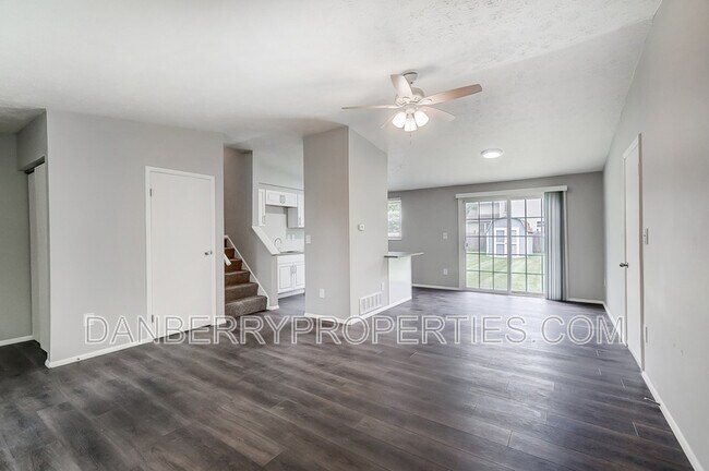 Building Photo - 3539 Turret Green Dr