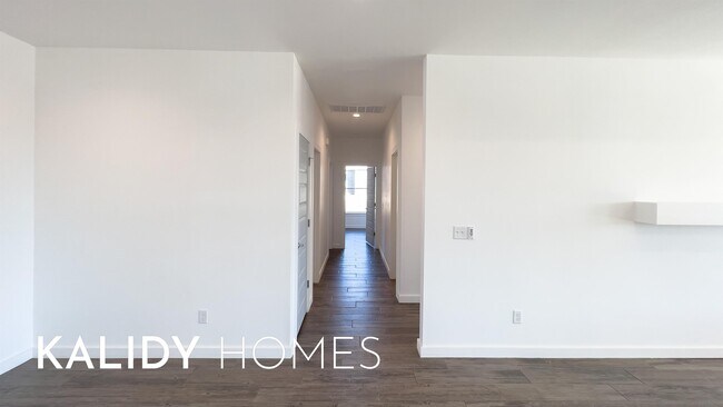 Building Photo - 1832 Kalidy Dr