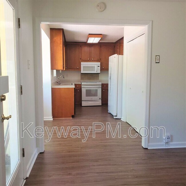 Building Photo - 4441 Shadowmoor Dr