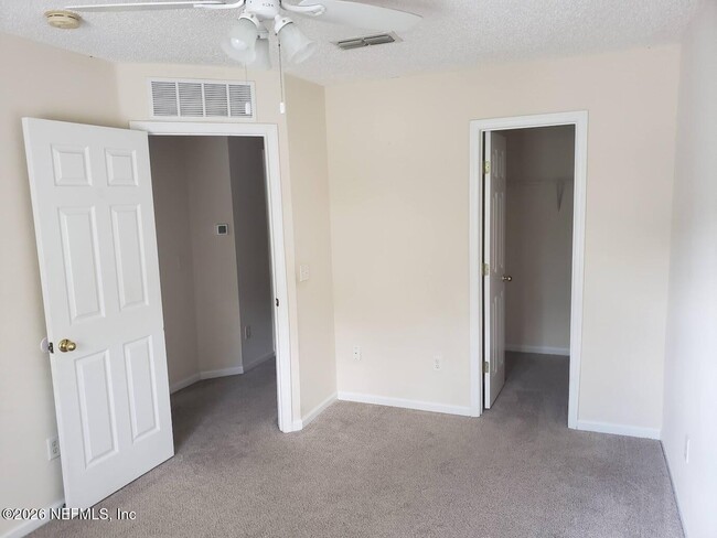 Building Photo - 346 Pecan Grove Dr