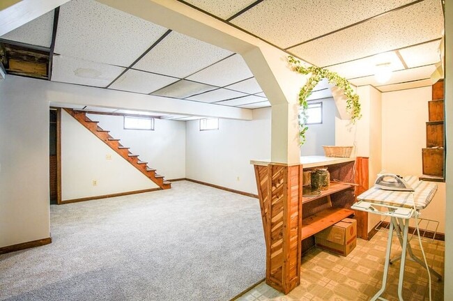 Building Photo - 13 1/2 Weston Street