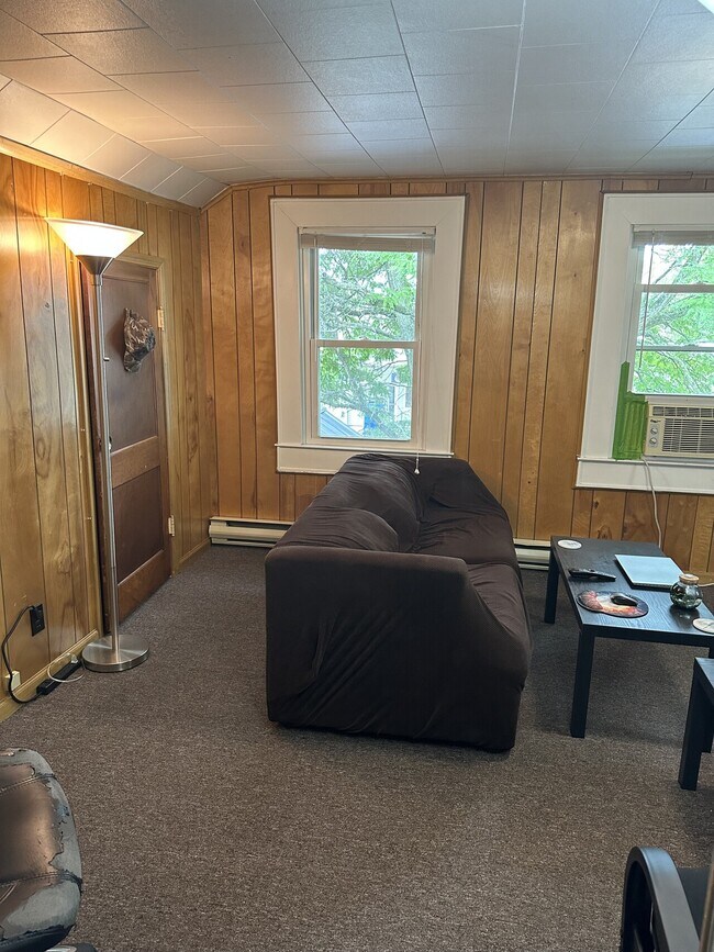 Building Photo - 11 LLC 106 Miller Street