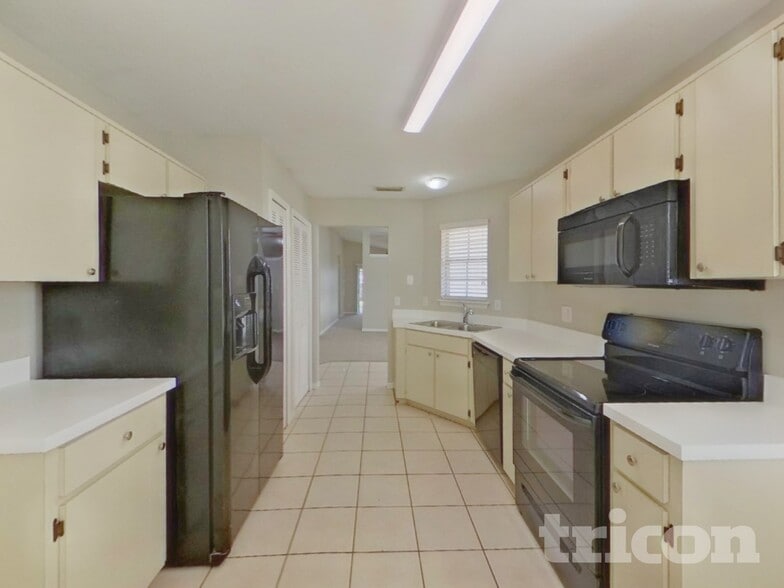 Building Photo - 9818 Dean Cove Ln