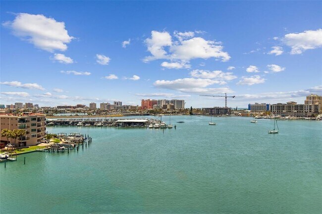 Building Photo - 200 Skiff Point