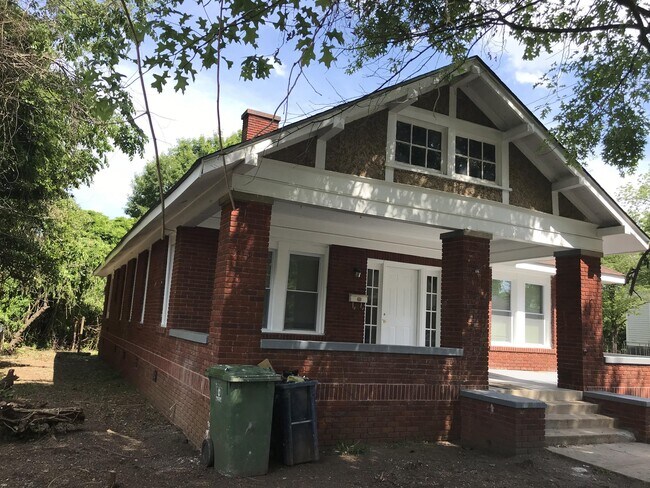 Building Photo - 116 N 13th St