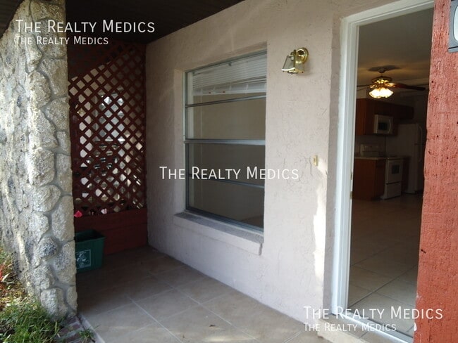 Building Photo - 3226 Redditt Rd