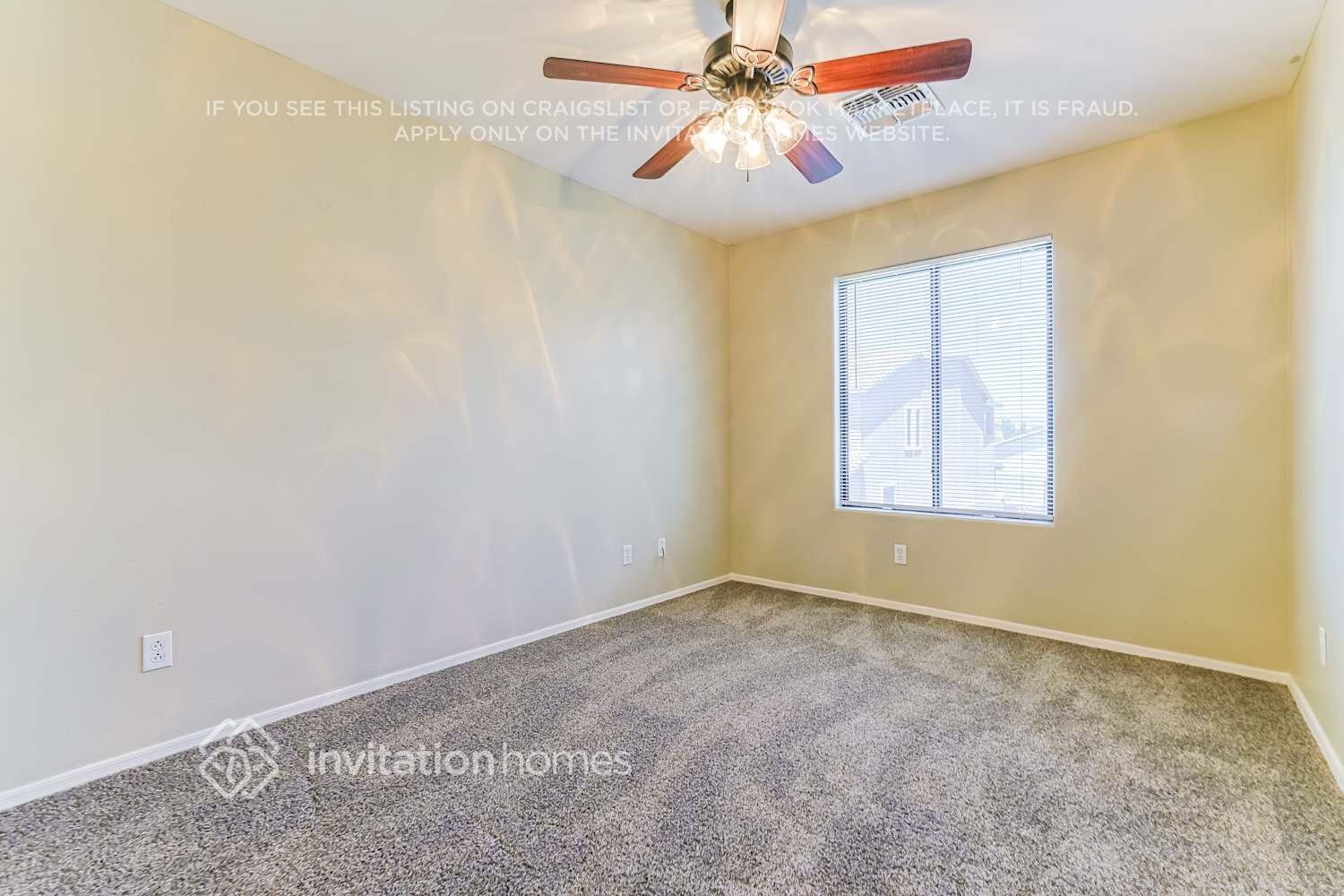 Building Photo - 2162 E Cochise Ave