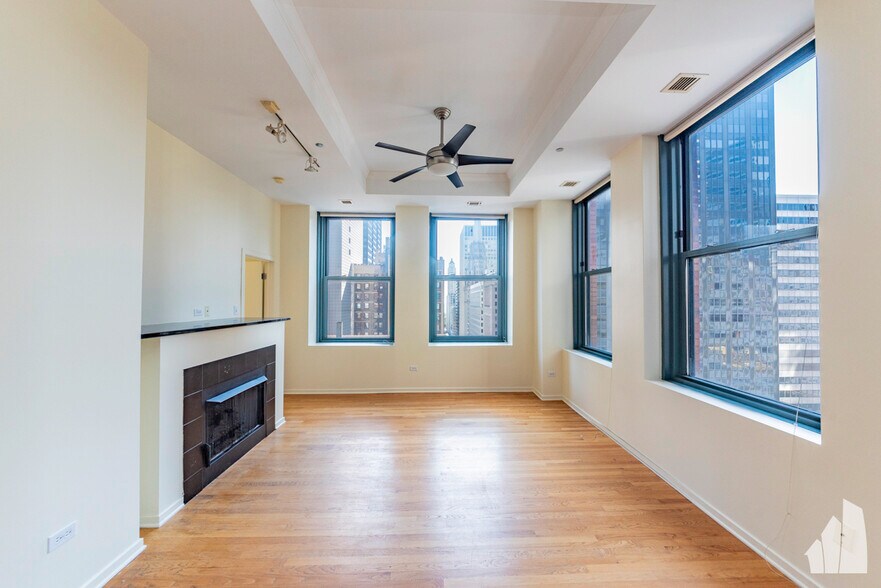 Building Photo - 208 W Washington St