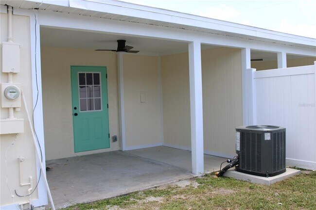 Building Photo - 6013 Fortune Pl