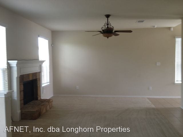 Building Photo - 3 br, 2.5 bath House - 4907 Old Homestead St