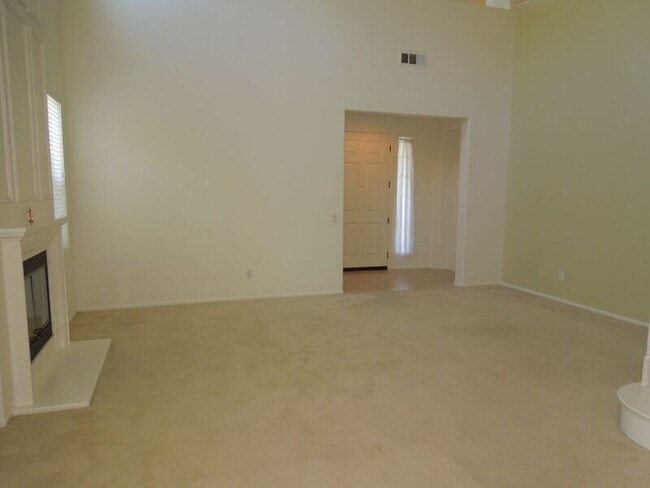 Building Photo - 39288 Half Moon Cir